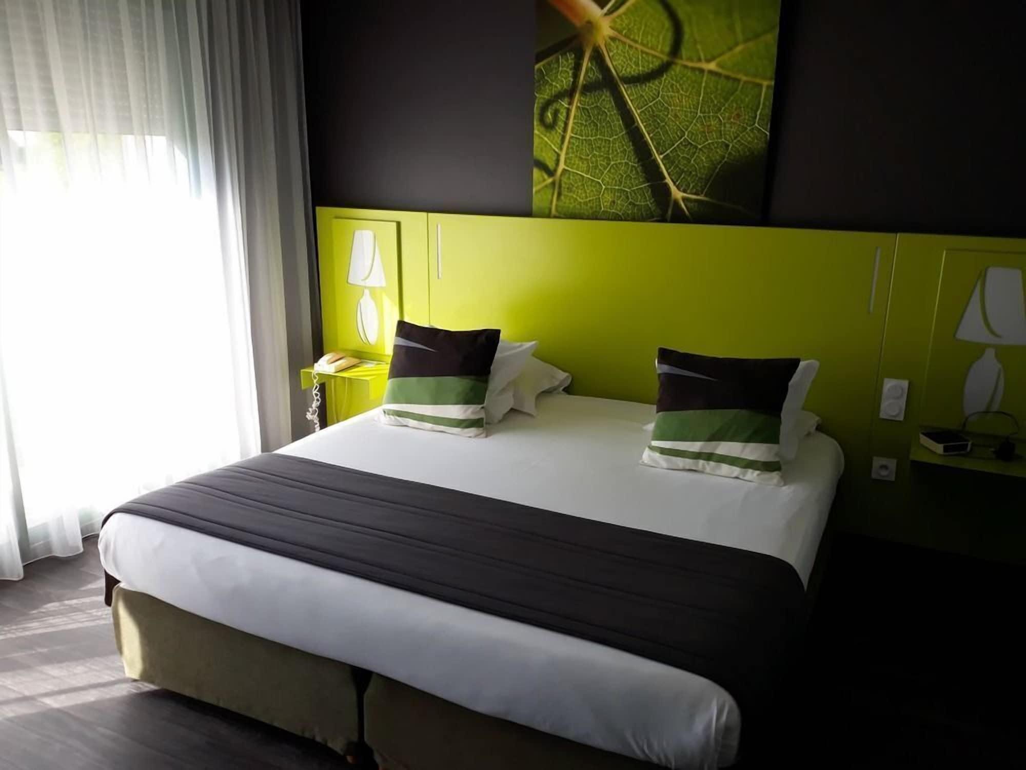 Golf Hotel Colvert - Room Service Disponible Levernois Exterior photo